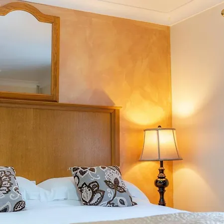 Clover 10 Lodge, Yellowtop Country Park Villa