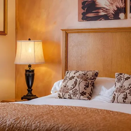 Clover 10 Lodge, Yellowtop Country Park Villa